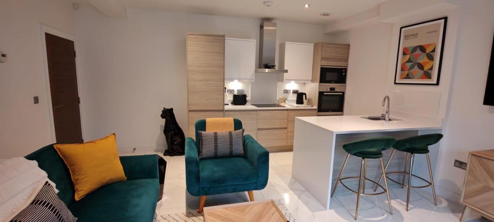 Luxury Apartment: City Centre, Stylish, Modern 切斯特 外观 照片